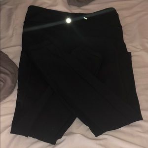 Lululemon size 6 athletic material leggings